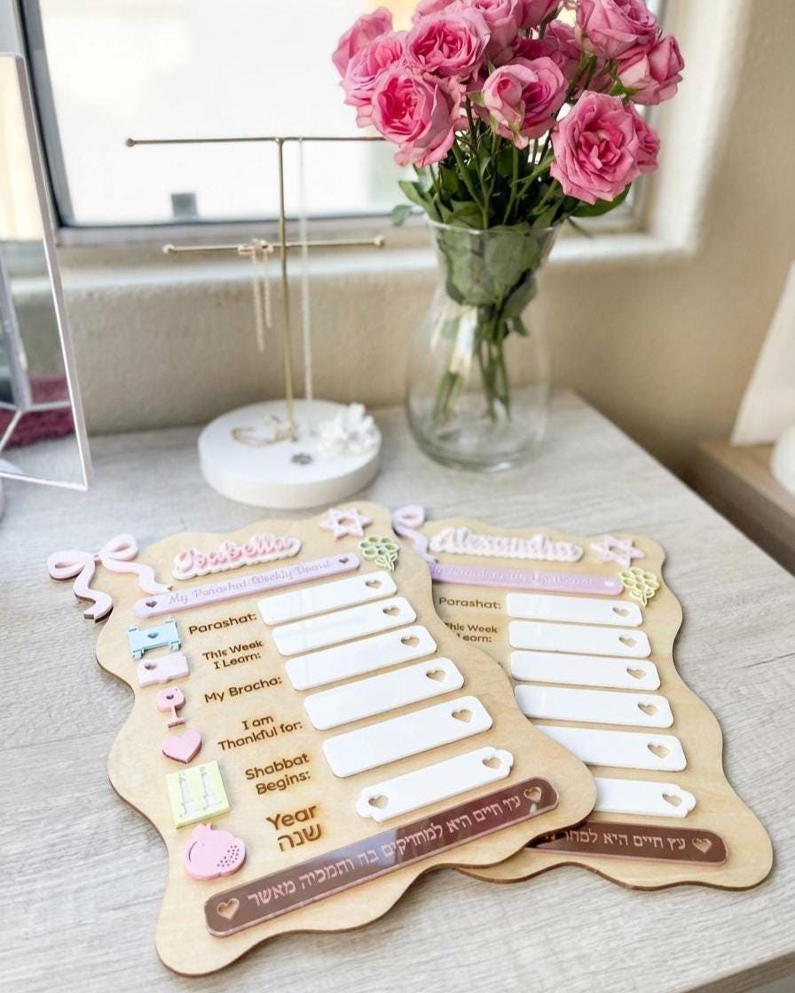 Personalized Parashat Weekly Board for Girls | Jewish Shabbat Learning Chart