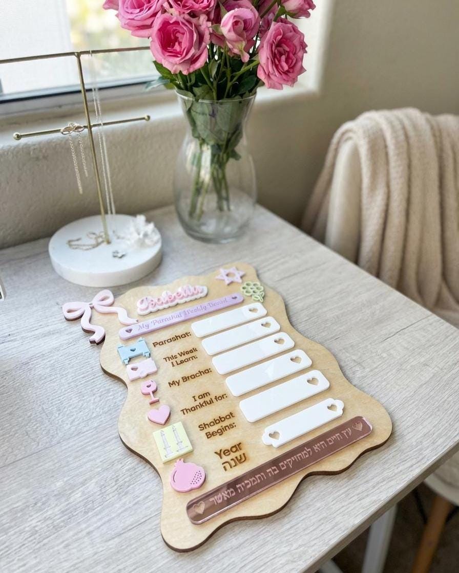 Personalized Parashat Weekly Board for Girls | Jewish Shabbat Learning Chart